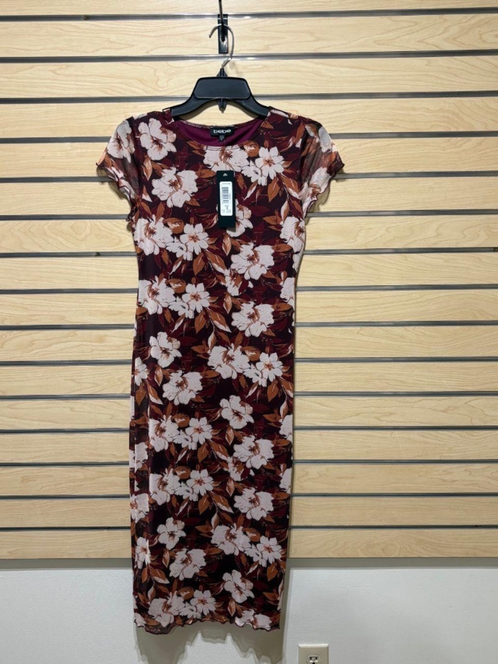 NWT Bebe Burgundy Floral Bodycon Midi Dress Stretch Short Sleeve